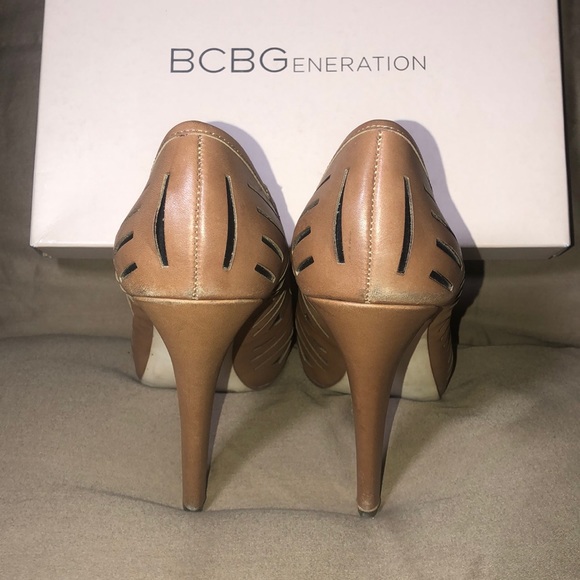 BCBGeneration heels (5 inch) 👠👠 - Picture 4 of 5